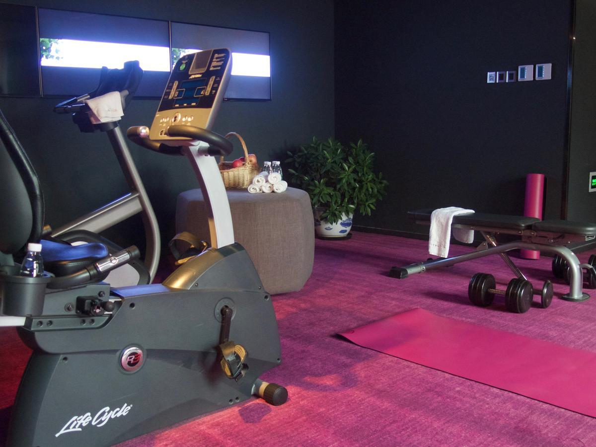 The Emperor Tiananmen Beijing Otel Dış mekan fotoğraf A Life Fitness 95c recumbent bike